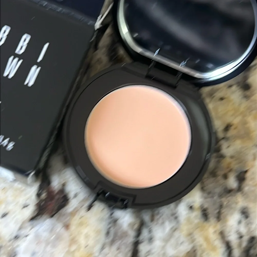 💕🌙Bobbi Brown Porcelain Peach Color Corrector
